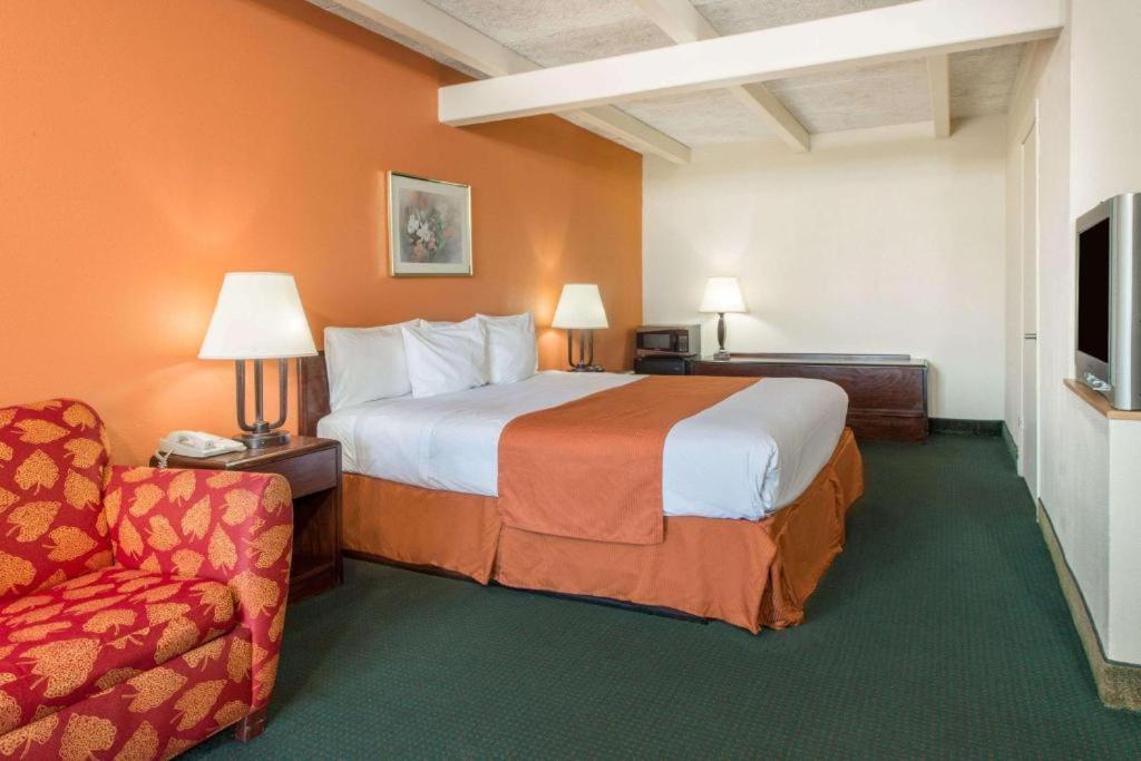 Haven Inn & Suites St Louis Hazelwood - Airport North 外观 照片