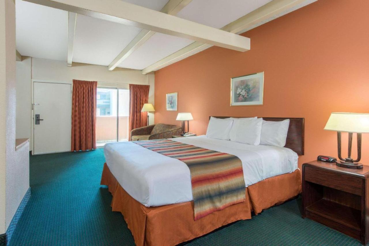 Haven Inn & Suites St Louis Hazelwood - Airport North 外观 照片