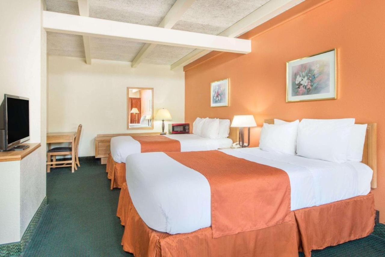 Haven Inn & Suites St Louis Hazelwood - Airport North 外观 照片
